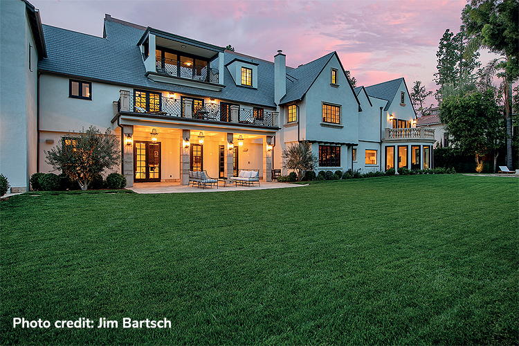 Architectural Los Angeles Home With Designer Pedigree Lists for