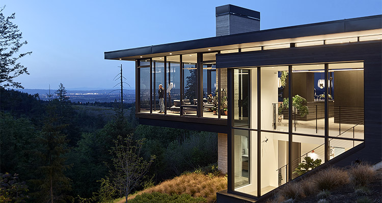 Five Peaks Lookout sits in the heart of Oregon’s wine country