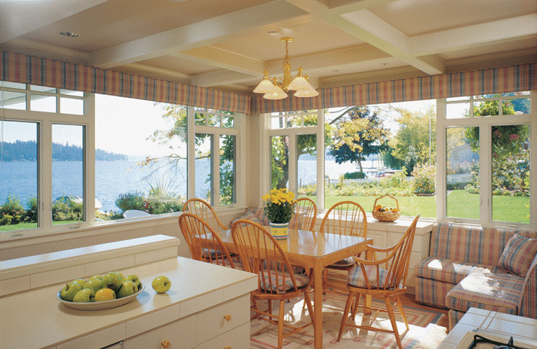 Window World's large windows in open plan dining room