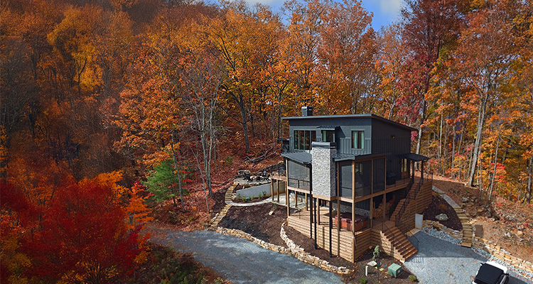 Modern Rustic Homes’ custom homes masterfully merge Old World craftsmanship with cutting-edge tech Luxury woodland home built by Modern Rustic Homes