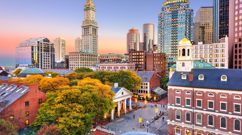 Residential neighbourhoods across the United States illustrating diverging housing market trends between regions.